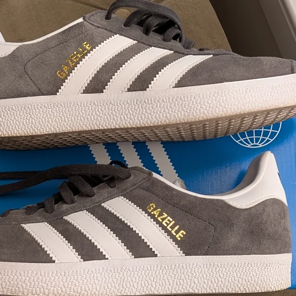 Adidas Gazelle Gray Sneakers MEN'S SIZE 7 - WOMEN'S SIZE 8 - Picture 8 of 10